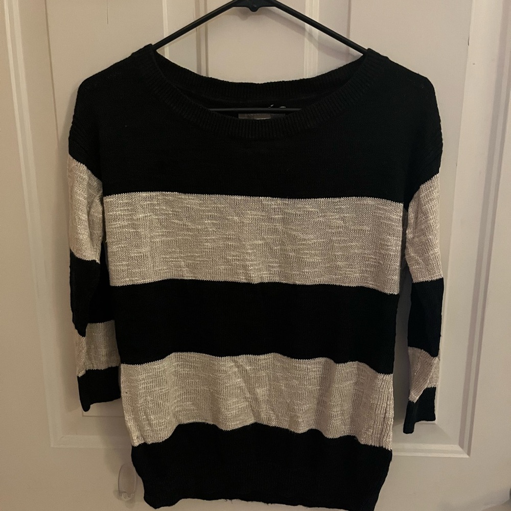 Woman’s NWOT Size XS Banana Republic Sweater